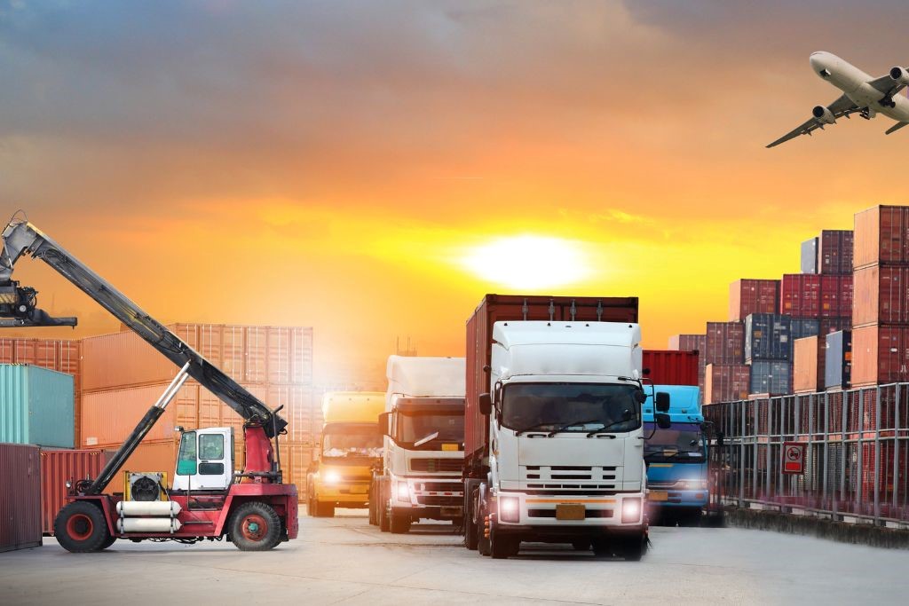 Logistics đóng vai trò cực kỳ quan trọng trong kim ngạch xuất nhập khẩu