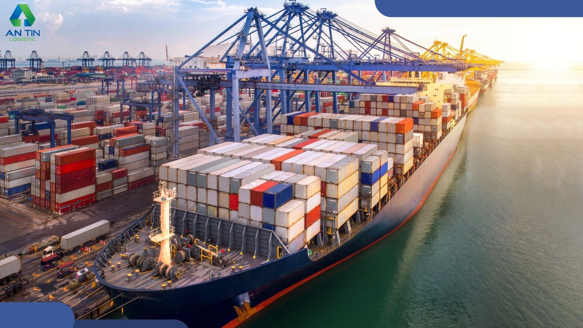 ý nghĩa của các loại phí và phụ phí trong vận tải đường biển 